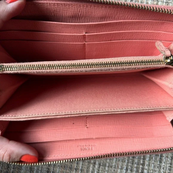 Fendi Vitello Elite Zip-Around Wallet